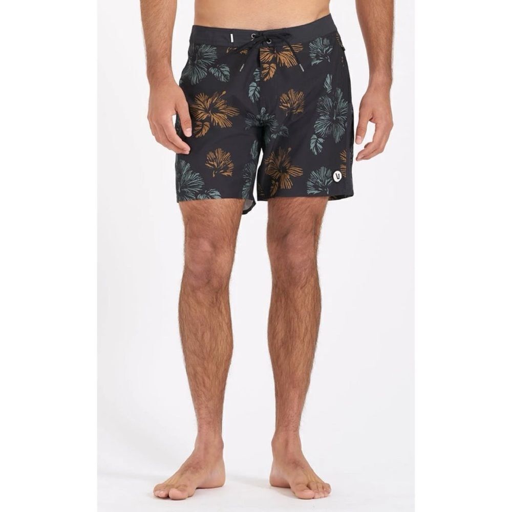 VUORI
Peak Boardshort in Black Multi Kona Size 32 / Excellent